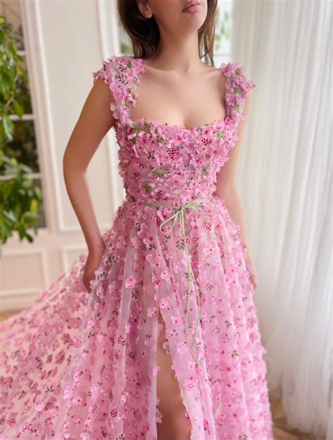 Petal gown .